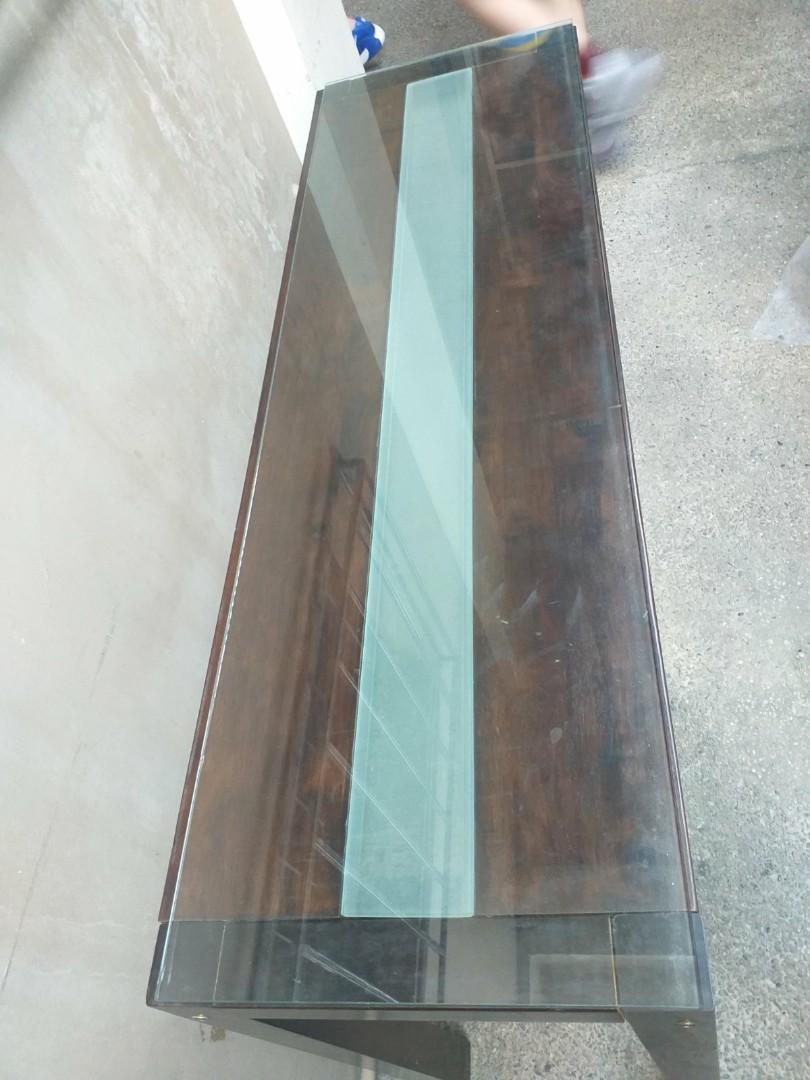 Buffet table (Category: Tables & Sets) located in Quezon City. Submitted by donald_draper (Listing ID 1072027142, Image 3). Description: up for sale buffet table. in good condition..