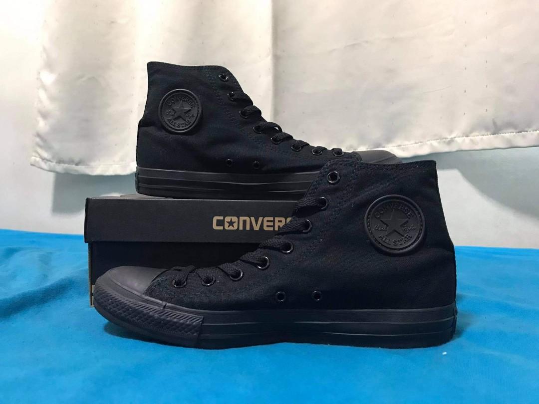 Chuck taylor monochrome black sales
