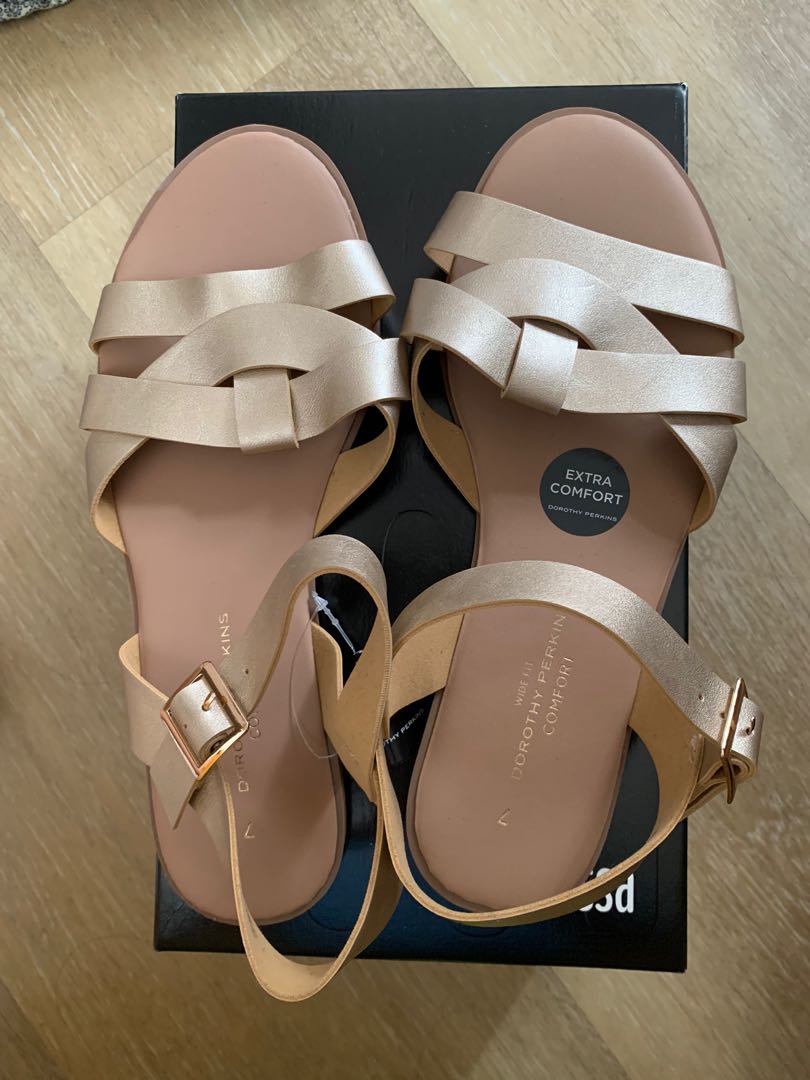 BNWT Dorothy Perkins wide fit gold 