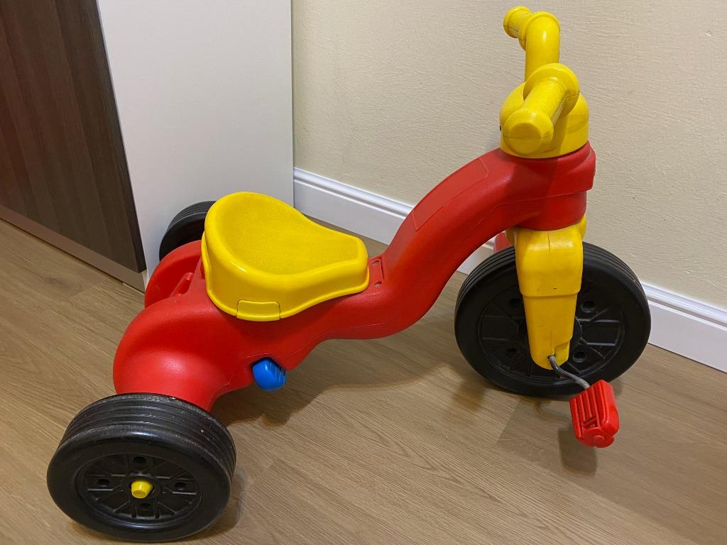 Fisher price tricycle hotsell with push handle