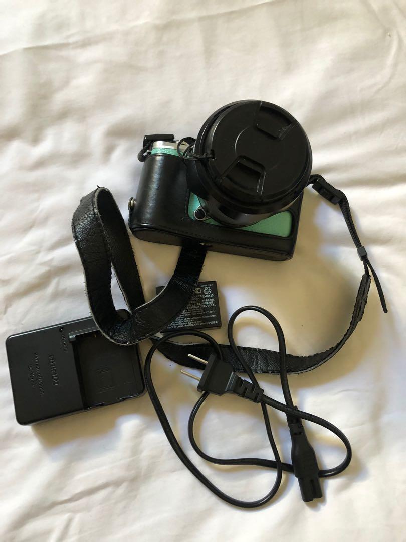 FUJIFILM X-A2 (Category: Voice Recorders) located in Paranaque City. Submitted by trishapua17 (Listing ID 1071964101, Image 1). Description: I purchase this camera Without this following items but I will include this once purchase this camera 📌camera cas 📌camera lens 📌extra battery This camera still with box. All complete.