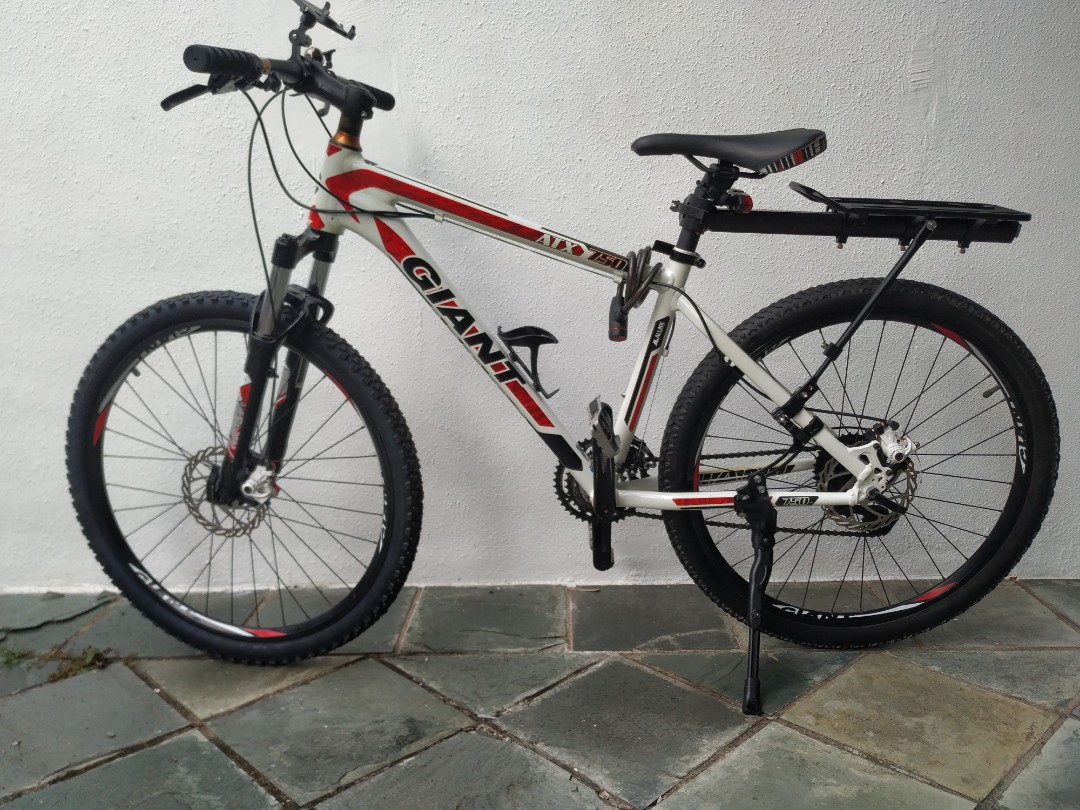Giant ATX 750 24 speed 26 inch Mountain Bike MTB Shimano
