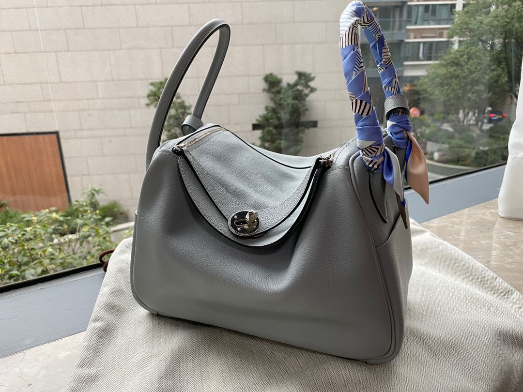 Hermes 8u color store