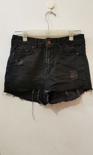 (Category: ) located in . Submitted by ts_closet (Listing ID 1072041640, Image 1). Description: .