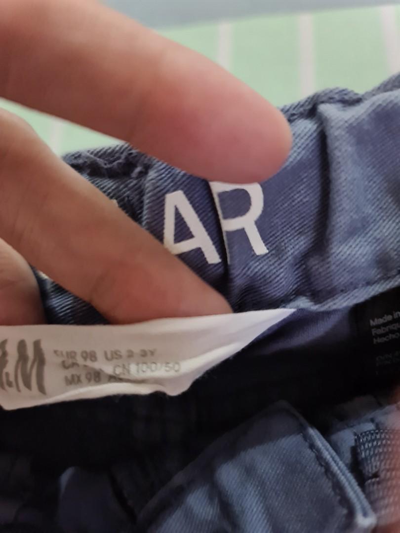 H&M pants (Category: Babies & Kids Fashion) located in Muntinlupa City. Submitted by bmaxee (Listing ID 1071932645, Image 2). Description: blue gray color 2 to 3y used.