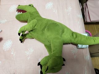 (Category: ) located in . Submitted by lindanmeng99 (Listing ID 1072038330, Image 1). Description: .