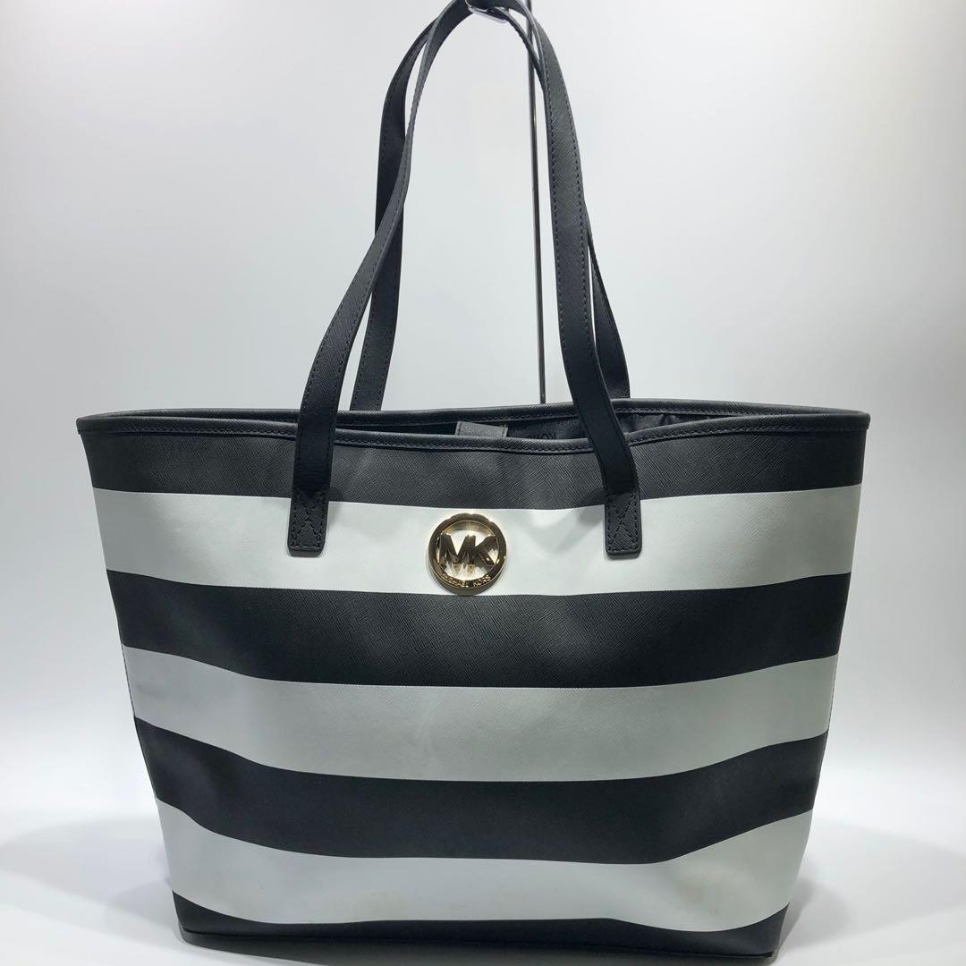 Michael Kors Laptop Bag Black from USA PRE ORDER, Women's Fashion, Bags &  Wallets, Tote Bags on Carousell