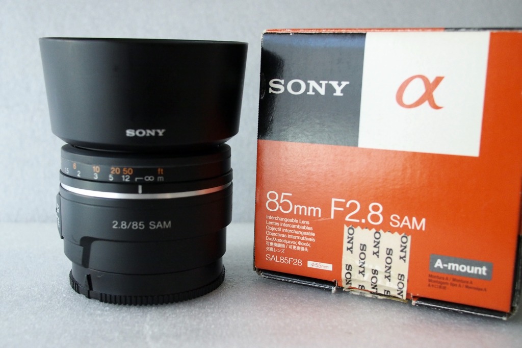 Mint Sony A-Mount SAL85F28 85mm f/2.8 Fixed Lens