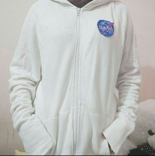 (Kategori: ) berada di . Dikirim oleh nara_gallery (ID iklan 1072105541, Gambar 1). Deskripsi: .