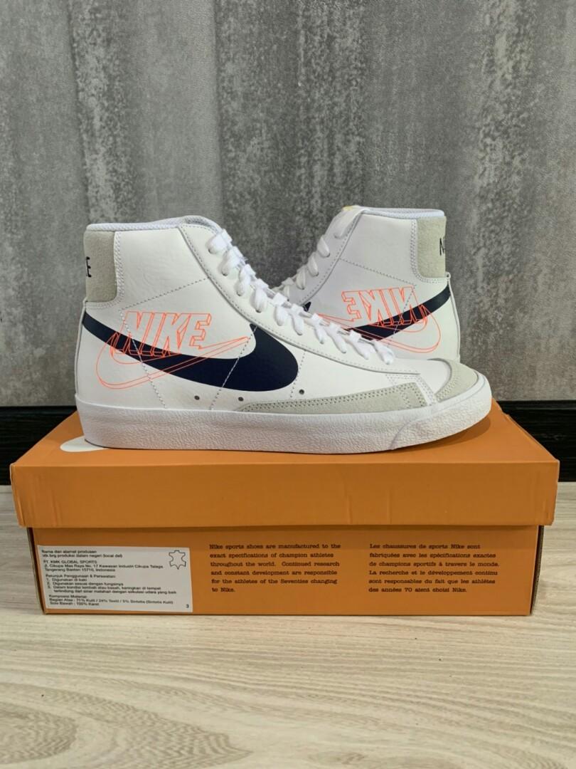nike blazer mid 77 logo