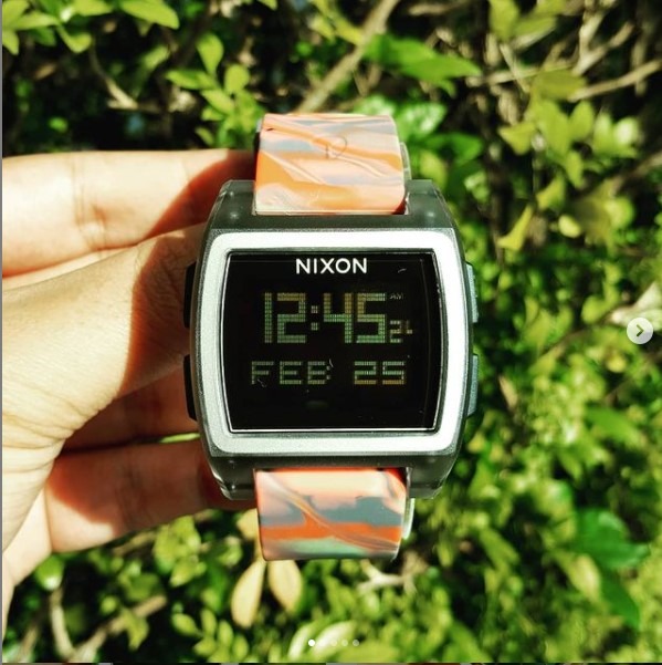 Nixon jellyfish outlet watch