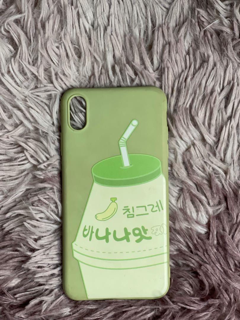 Pre-loved Iphone XS Max case (Category: Cases & Sleeves) located in Manila. Submitted by declutteringish (Listing ID 1072062666, Image 1). Description: 200php for all three phone cases..