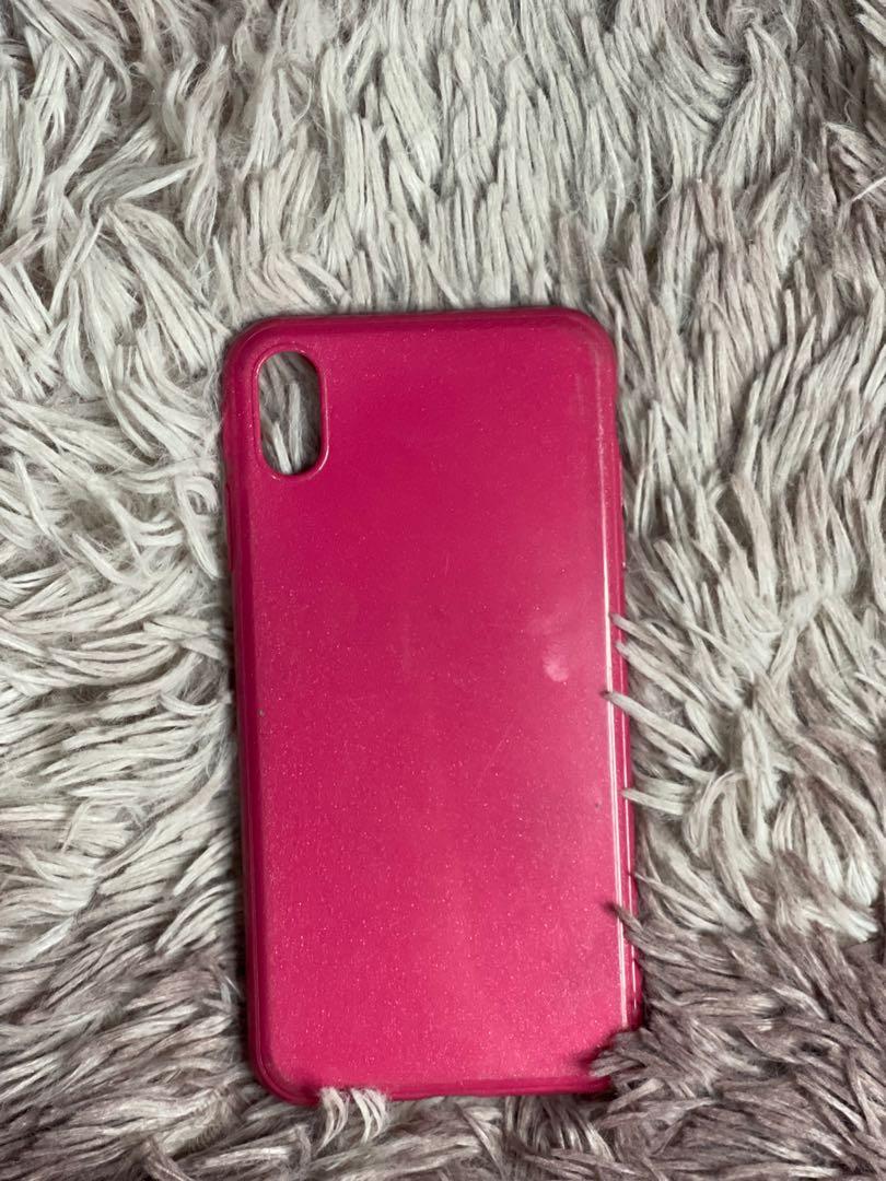 Pre-loved Iphone XS Max case (Category: Cases & Sleeves) located in Manila. Submitted by declutteringish (Listing ID 1072062666, Image 2). Description: 200php for all three phone cases..