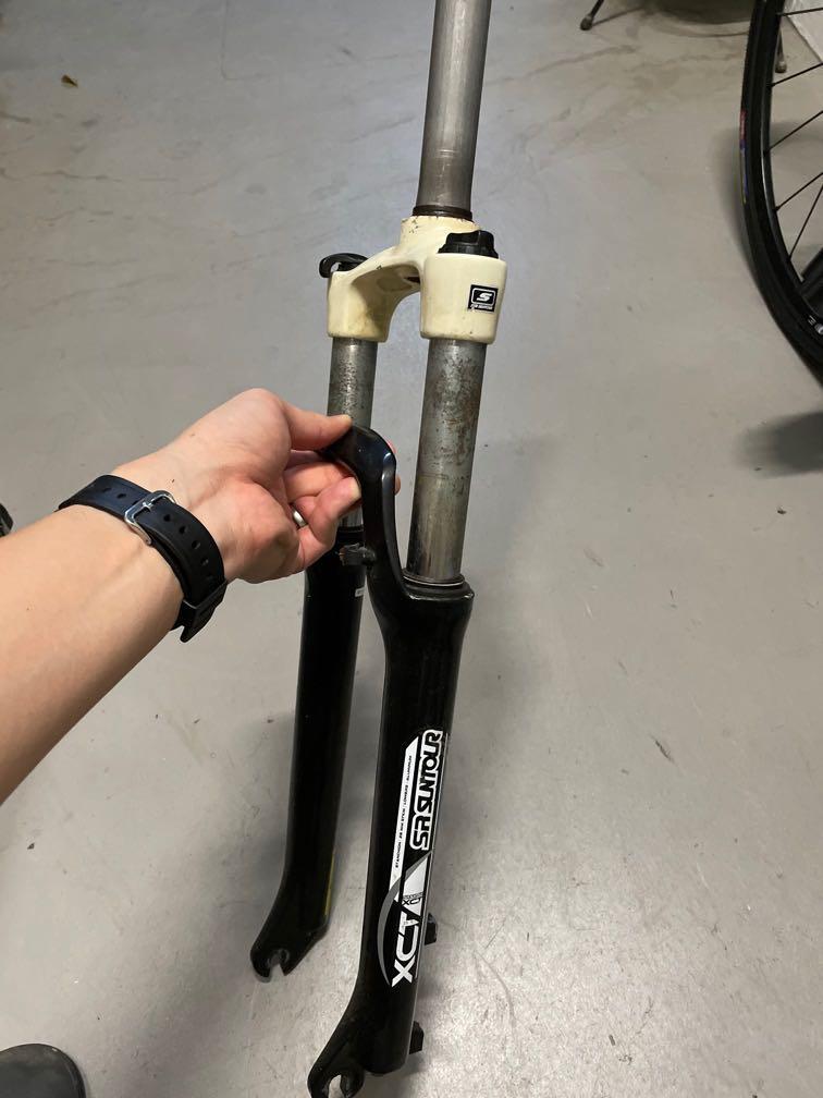 SR Suntour XCT MTB suspension fork. 26”, disc only, 9mm QR, Sports