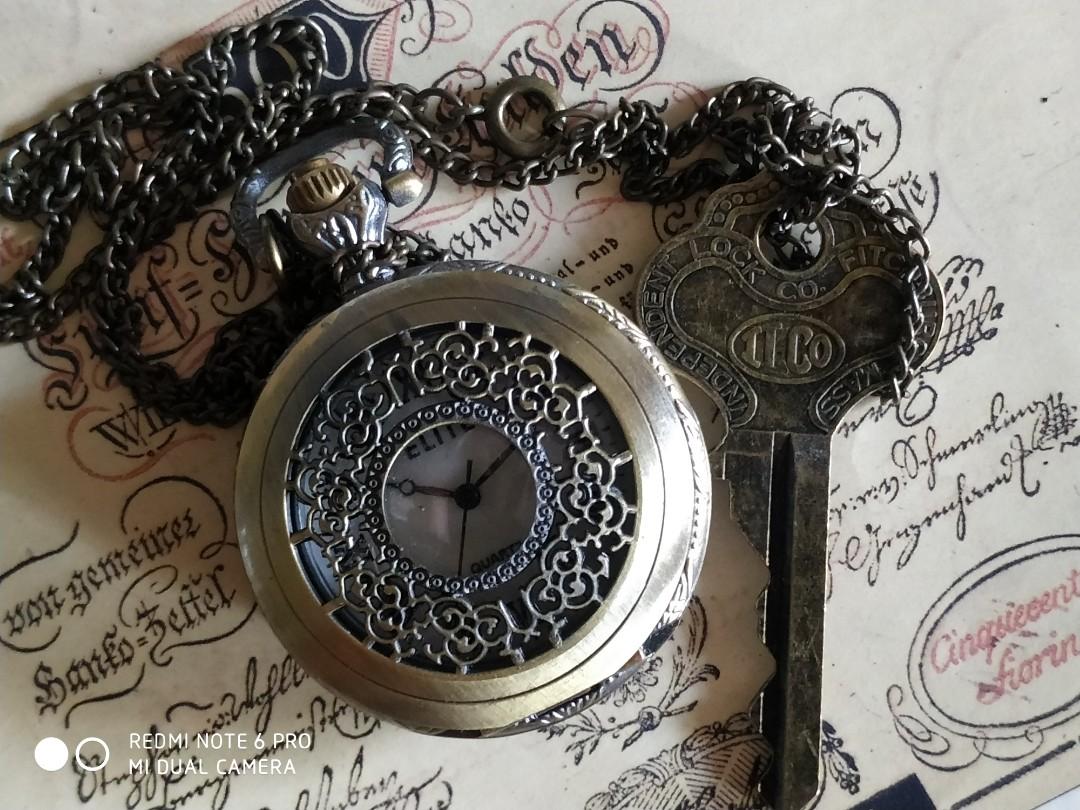 Vintage Elite pocket watch