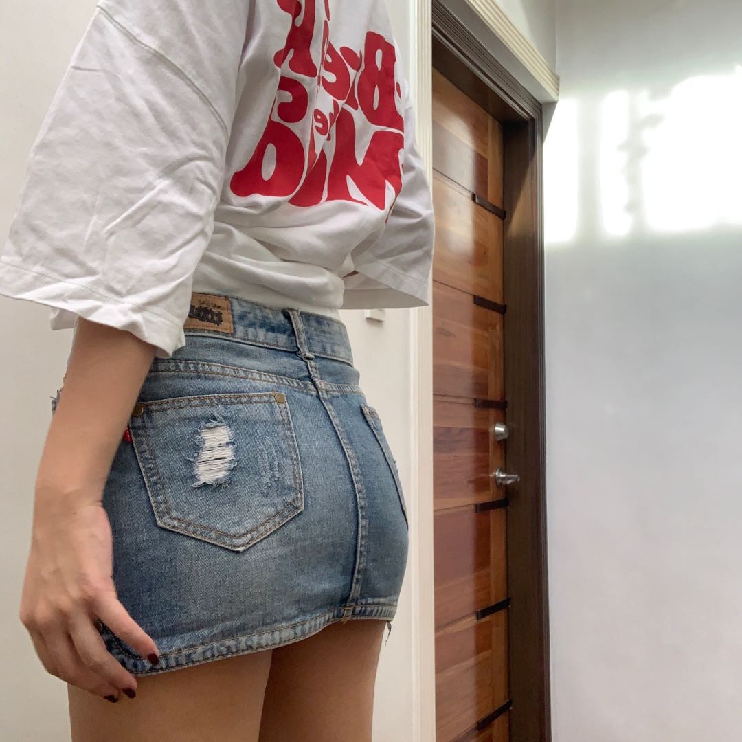 Jean mini skirt paris sales