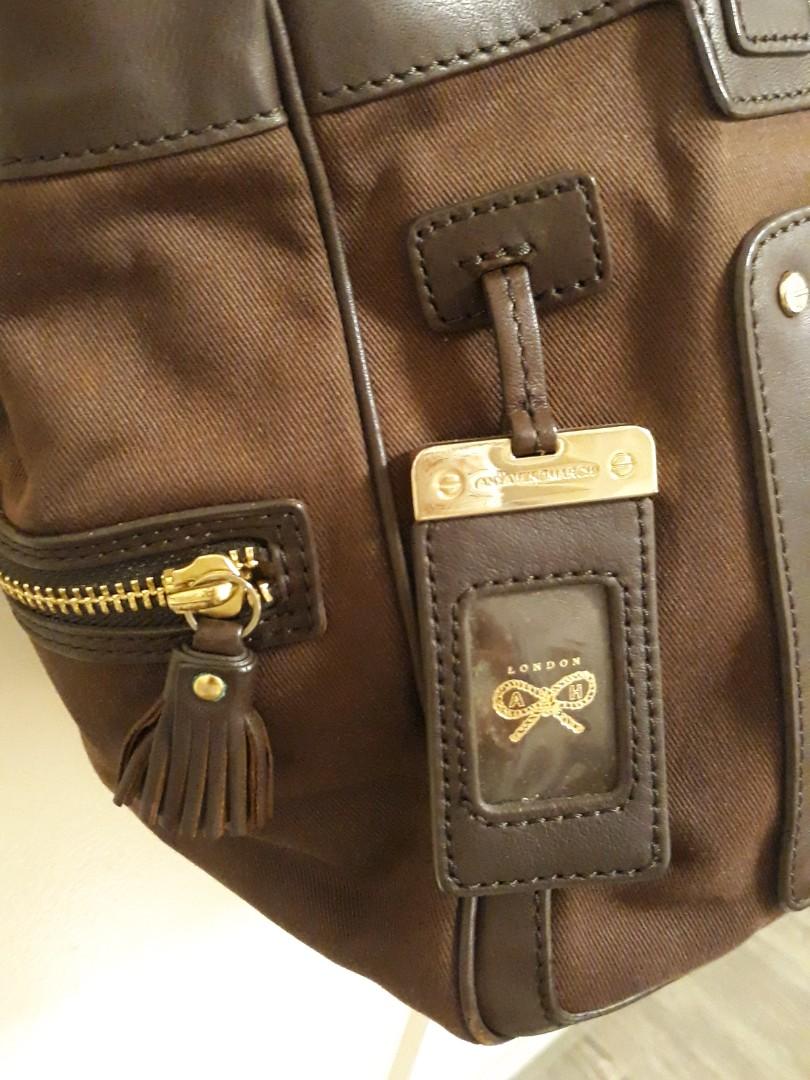 Anya Hindmarch Shoulder Bag (Category: Bags & Wallets) located in Singapore. Submitted by treasure_for_attic (Listing ID 1072298009, Image 2). Description: Good used condition. PM for more photos and details! :).