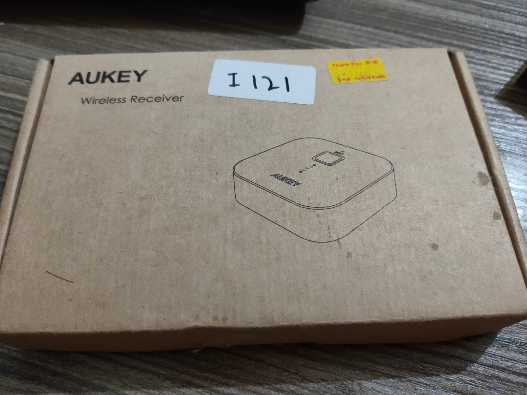 Aukey wireless receiver BrC1, Audio, Headphones & Headsets on Carousell