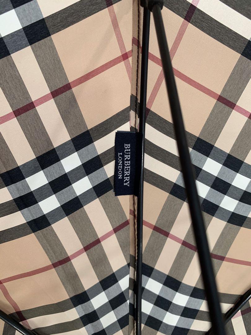 Burberry 2025 umbrella london