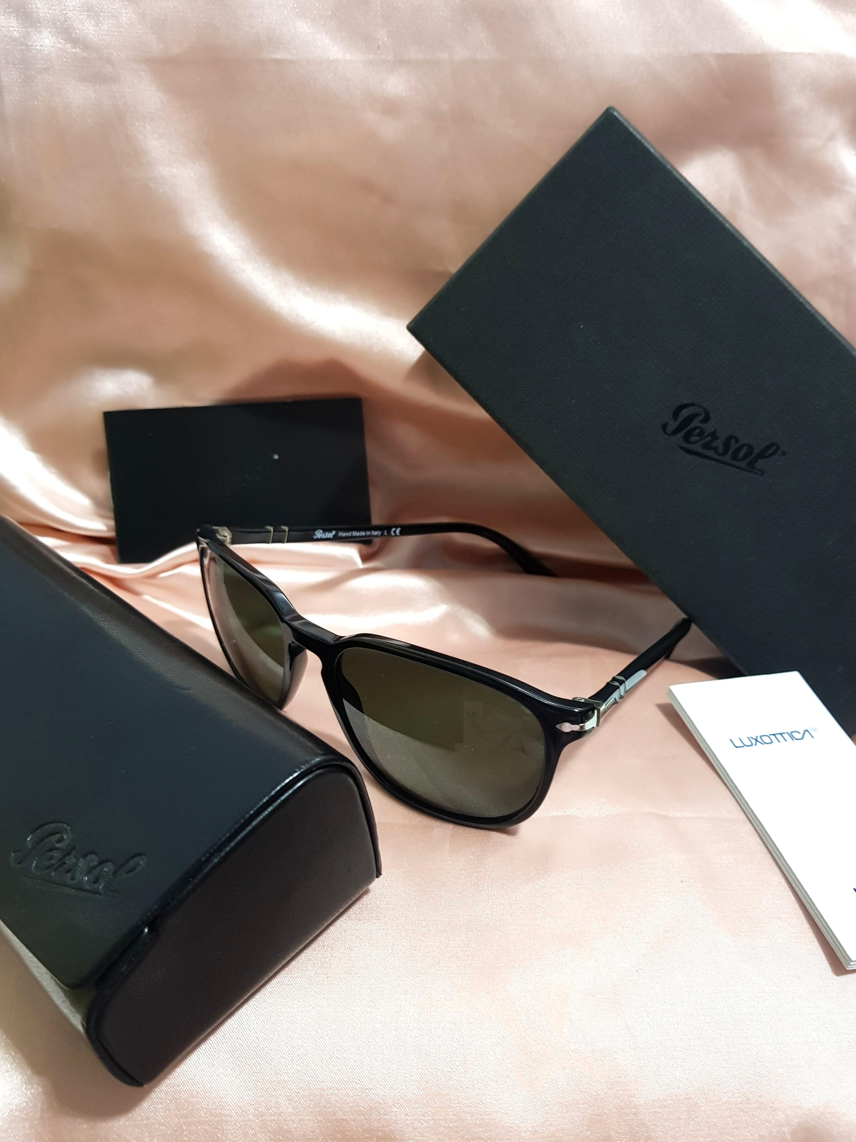 Persol discount 3019s black