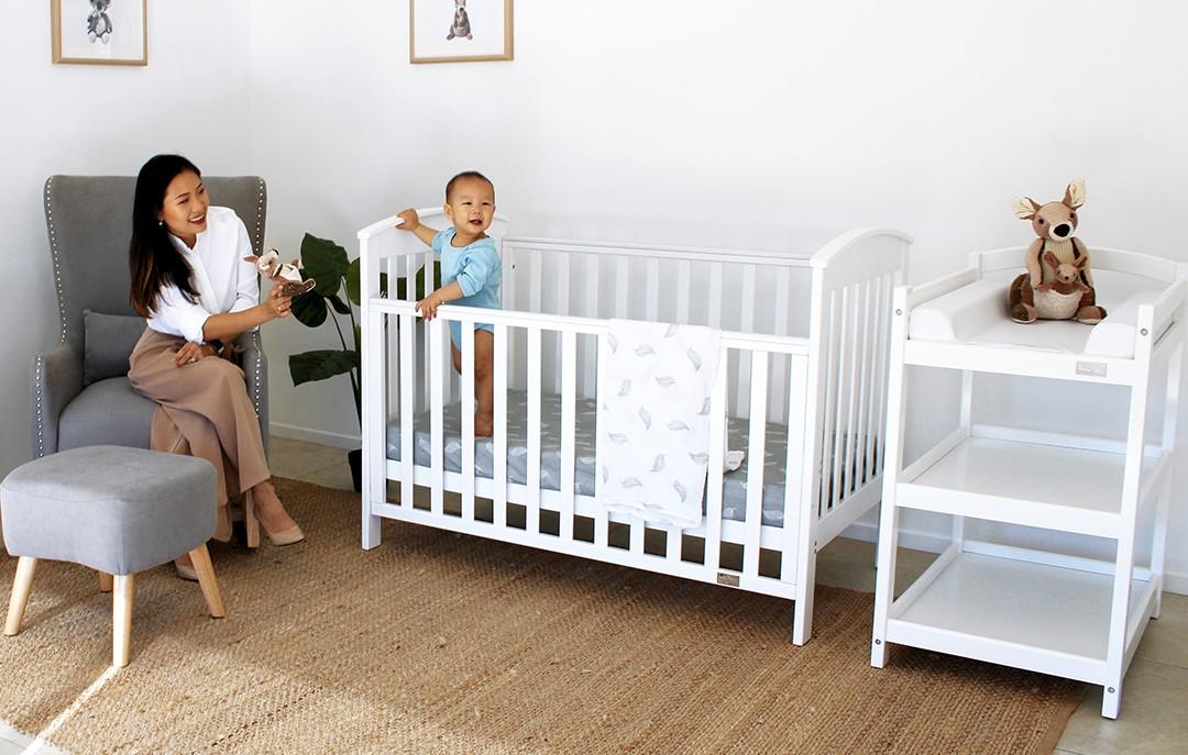 Babyhood Classic Curve 4 in 1 Cot, Babies & Kids, Baby Nursery & Kids ...