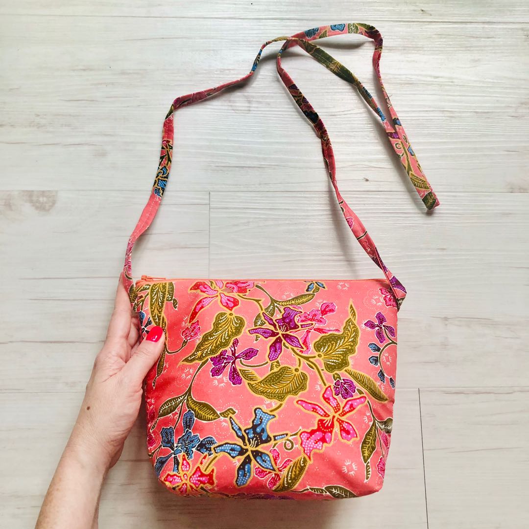 Batik Sling Bag Handmade in Singapore, Women's Fashion, Bags & Wallets ...