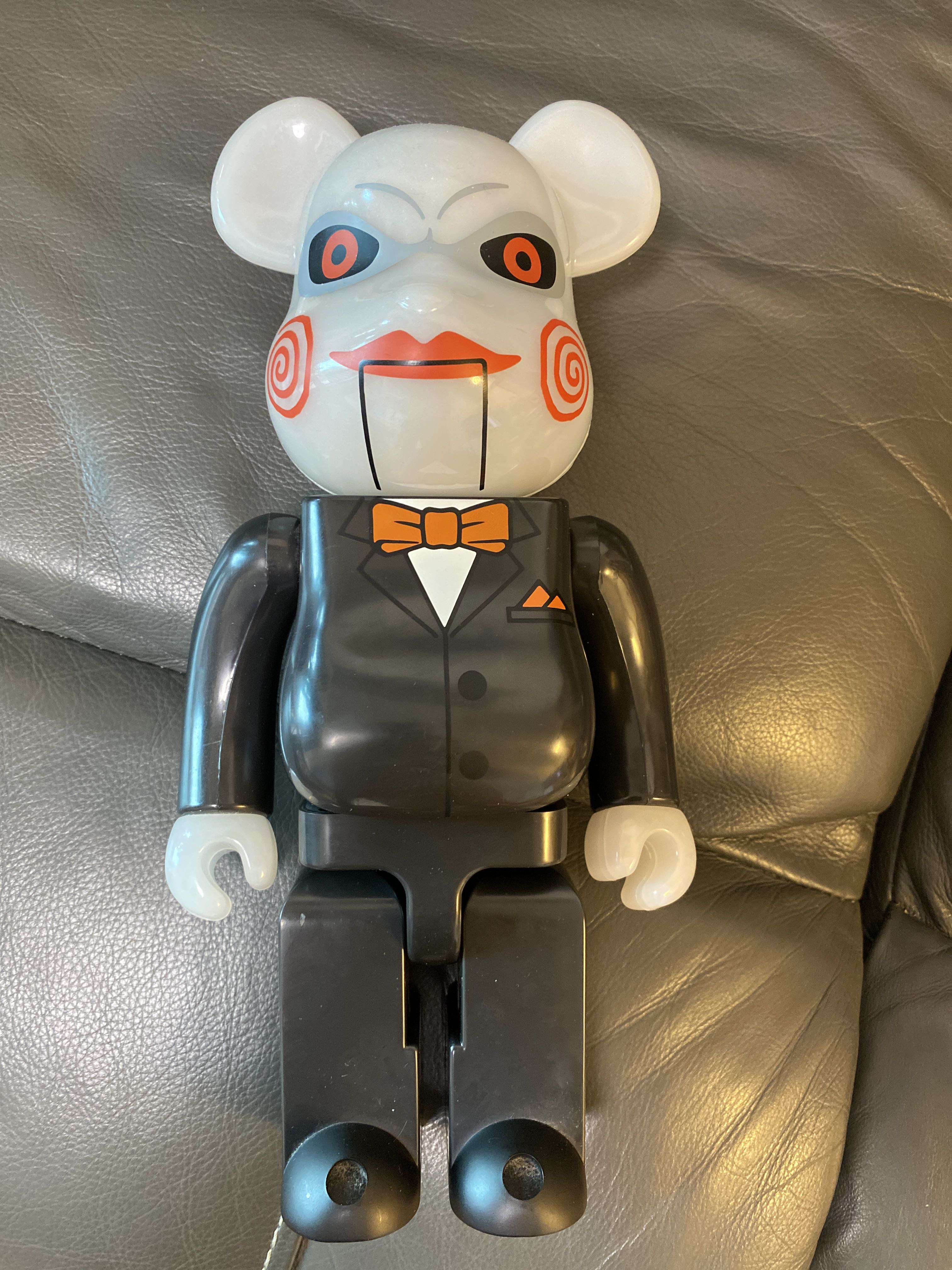 Saw bearbrick discount