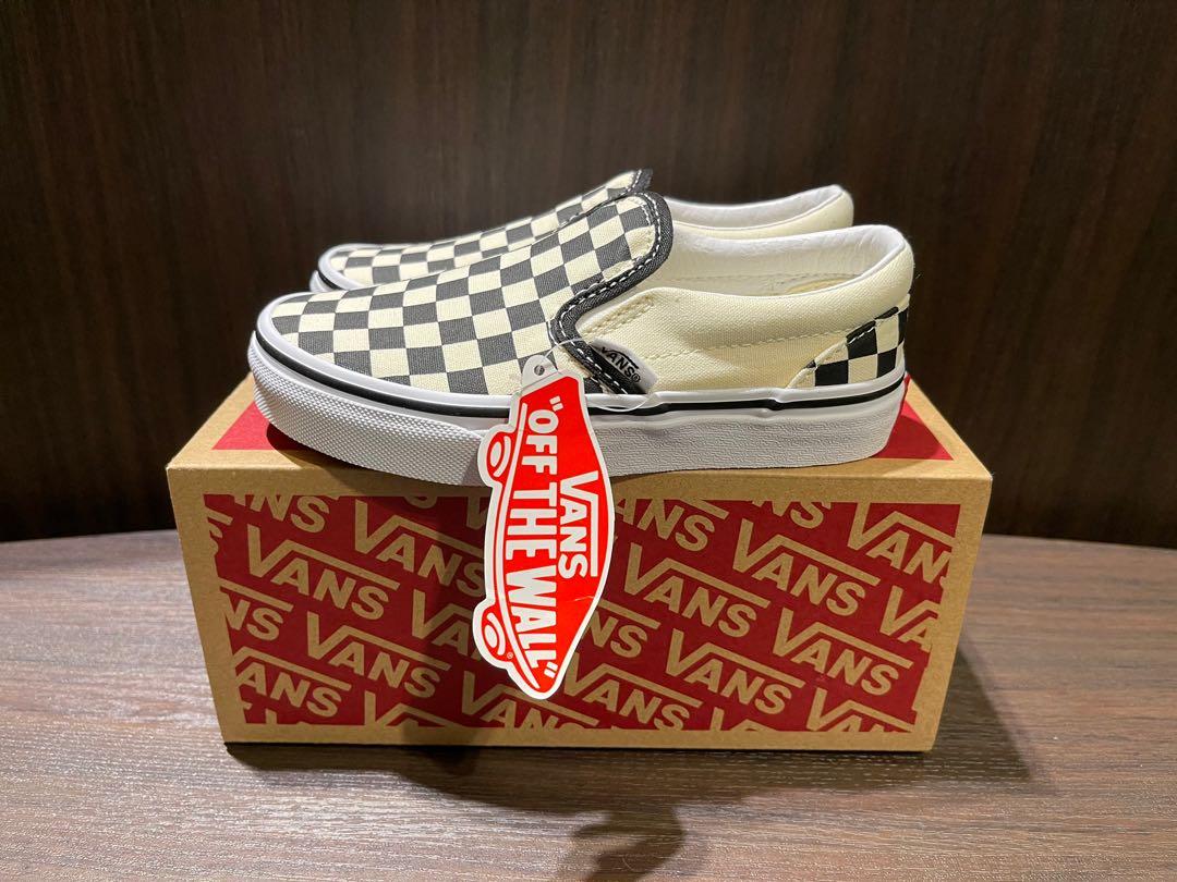 HYPEKIDS BRAND NEW VANS KIDS CLASSIC SLIP ON CHECKERBOARD UK11.5 EU29 17.5CM