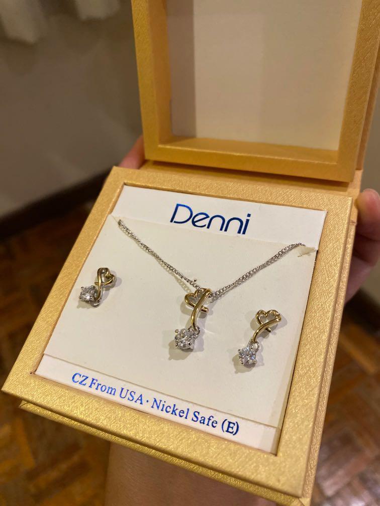 Denni necklace top