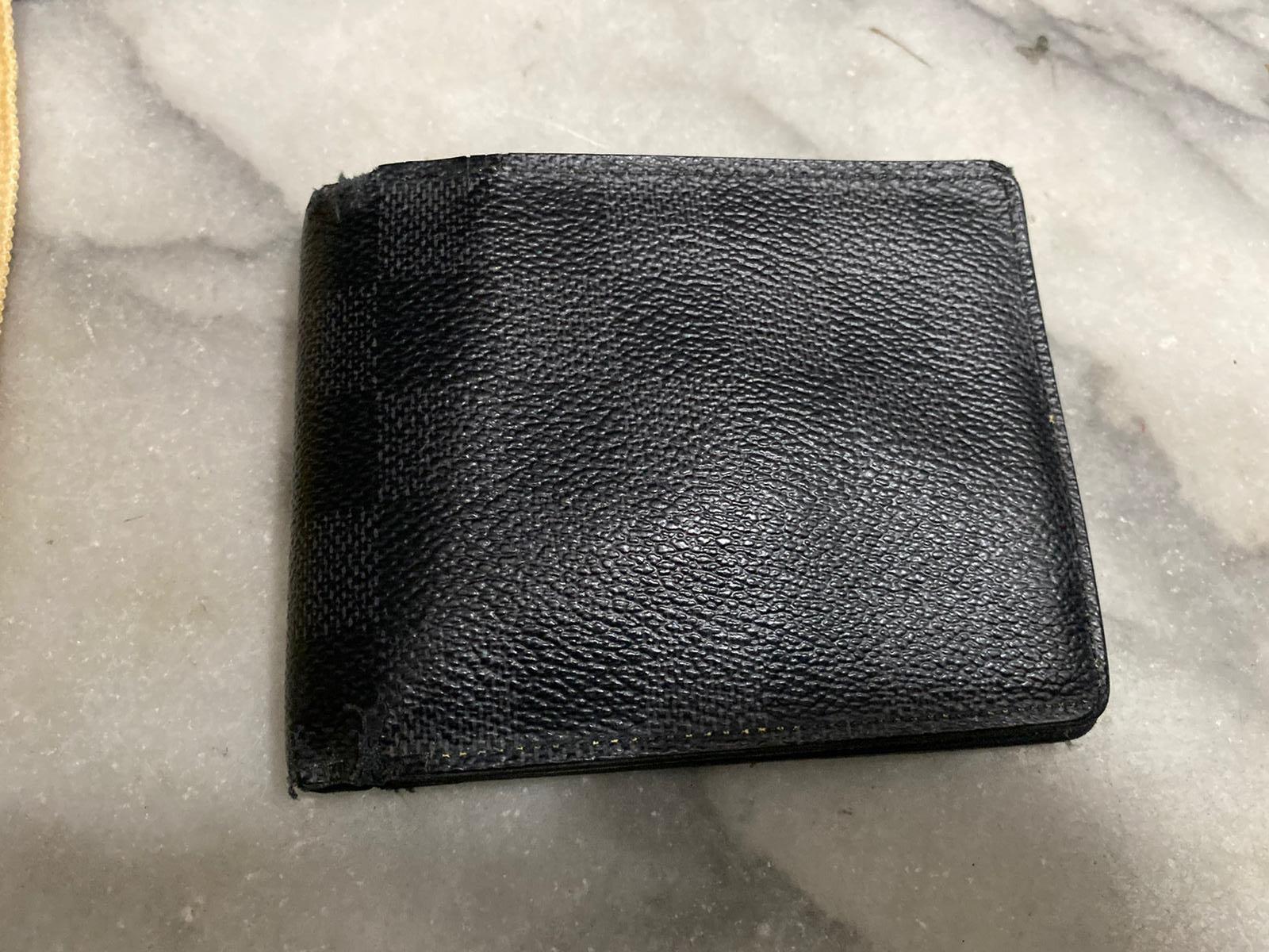 LV) louis vuitton M30295 multiple wallet for sale, Men's Fashion, Watches &  Accessories, Wallets & Card Holders on Carousell