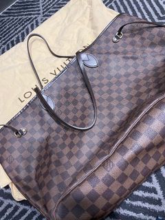 (Category: ) located in . Submitted by rosesecondhand (Listing ID 1072113016, Image 1). Description: .