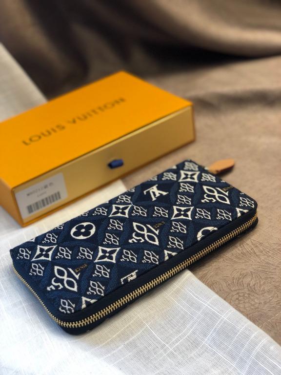 Louis Vuitton Articles de Voyage Zippy Wallet