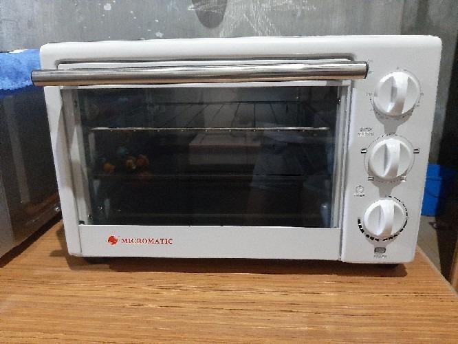 Micromatic Electric Rotisserie Oven 19L (White), Furniture & Home