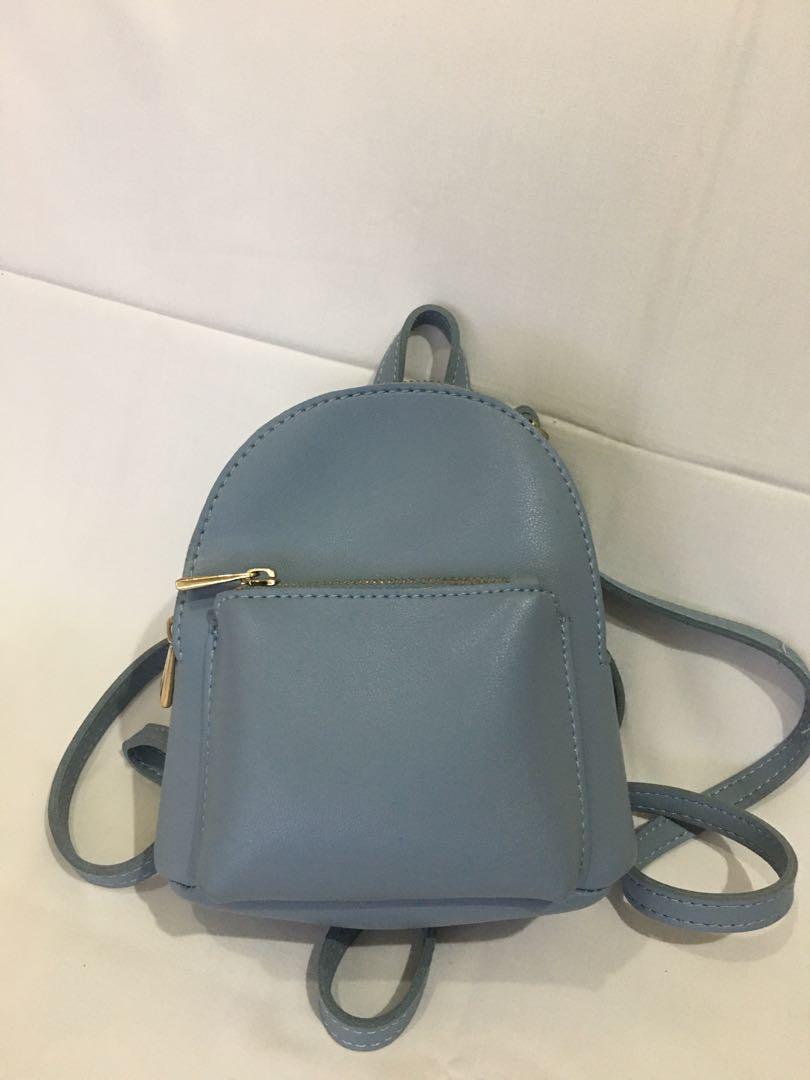 Mini hotsell backpack miniso