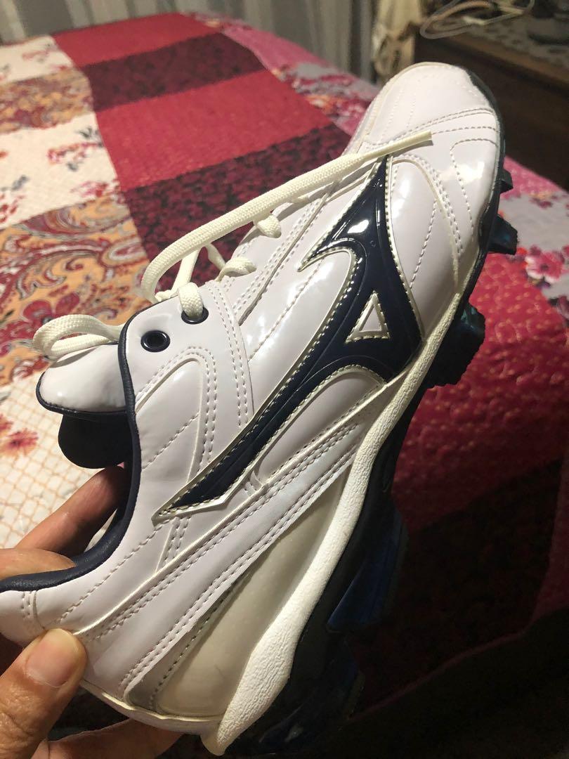 mizuno baseball training shoes