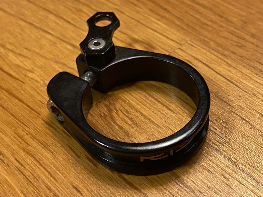 MTB seat post clamp (fix type with guide for external dropper post