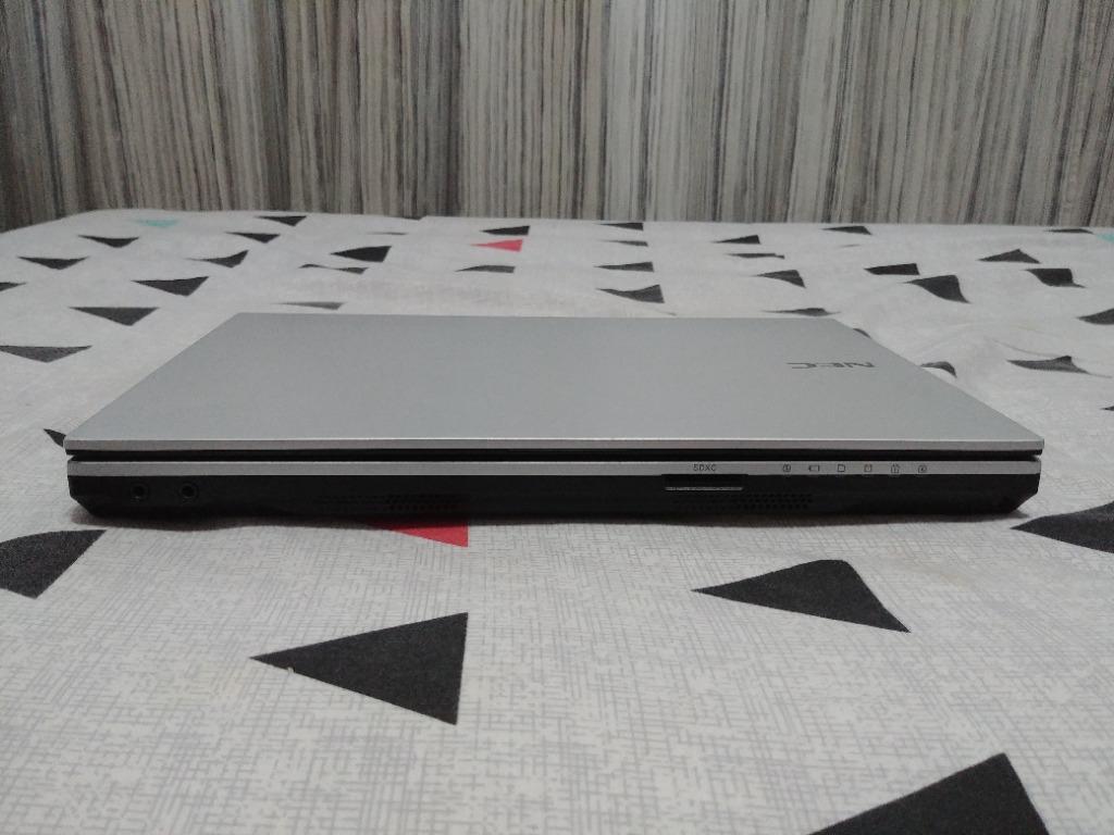NEC VersaPro 13.3 inch laptop (made in japan / i5 / 4gb ram / 500gb