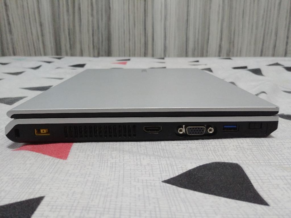 NEC VersaPro 13.3 inch laptop (made in japan / i5 / 4gb ram / 500gb