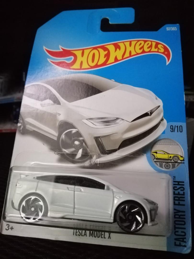 Hot wheels tesla 2025 model x white
