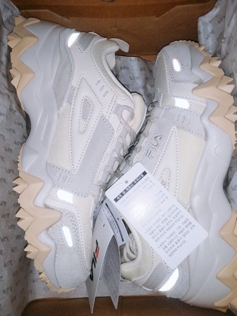 ONHAND] FILA X BTS OAKMONT TR - BEIGE 