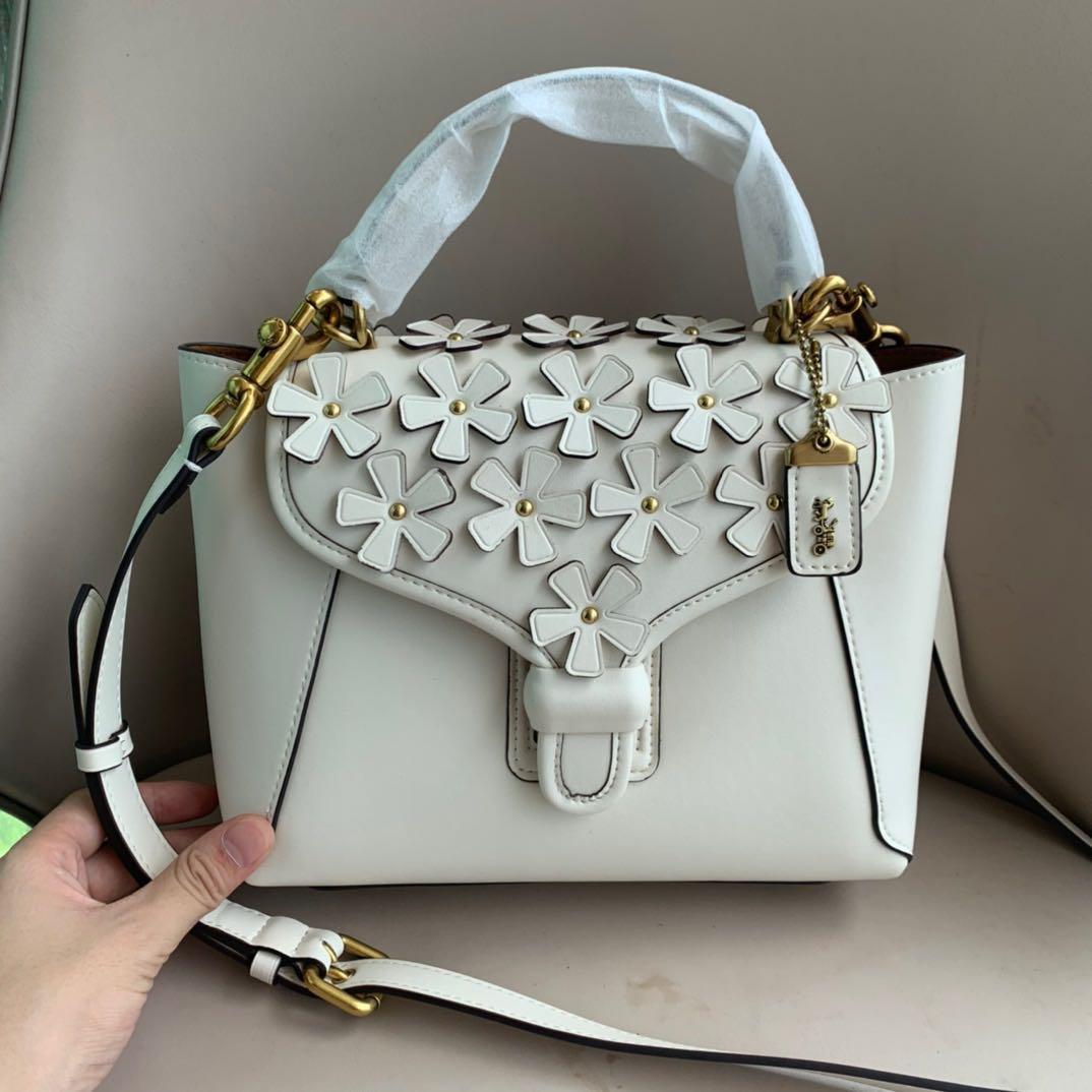 Coach discount courier crossbody