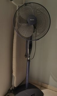 (Category: ) located in . Submitted by sinza (Listing ID 1072288244, Image 1). Description: .