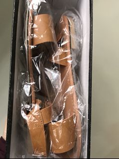 （分類：）位於 。 由 mariadrea 提交（商品編號 1072193910，圖片 1）。簡介： 。