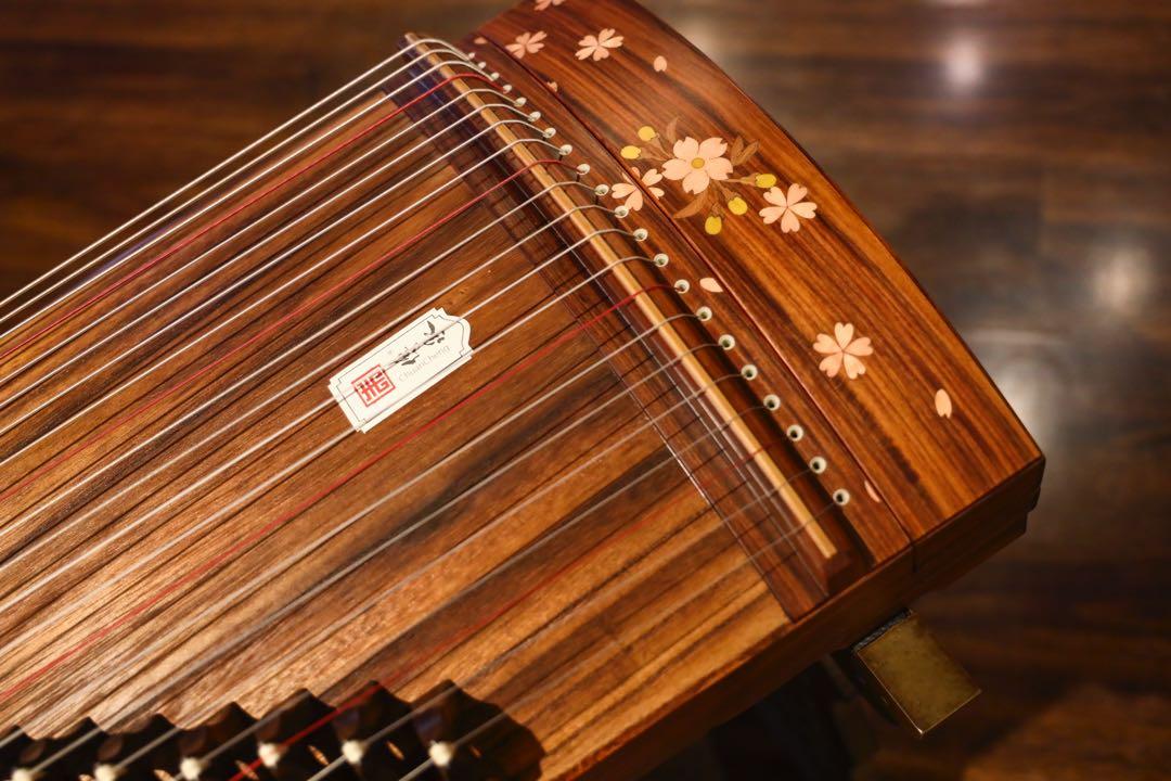 Small 1.3m Guzheng Japanese Design Cherry Blossom Guzheng, Hobbies