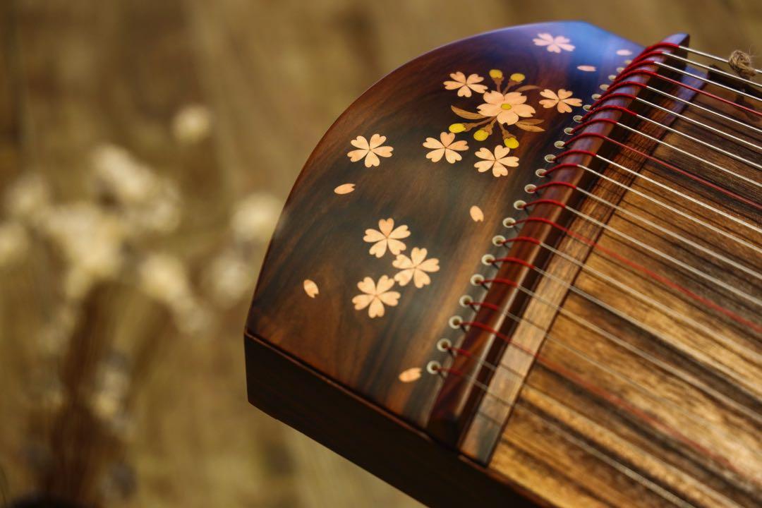 Small 1.3m Guzheng Japanese Design Cherry Blossom Guzheng, Hobbies