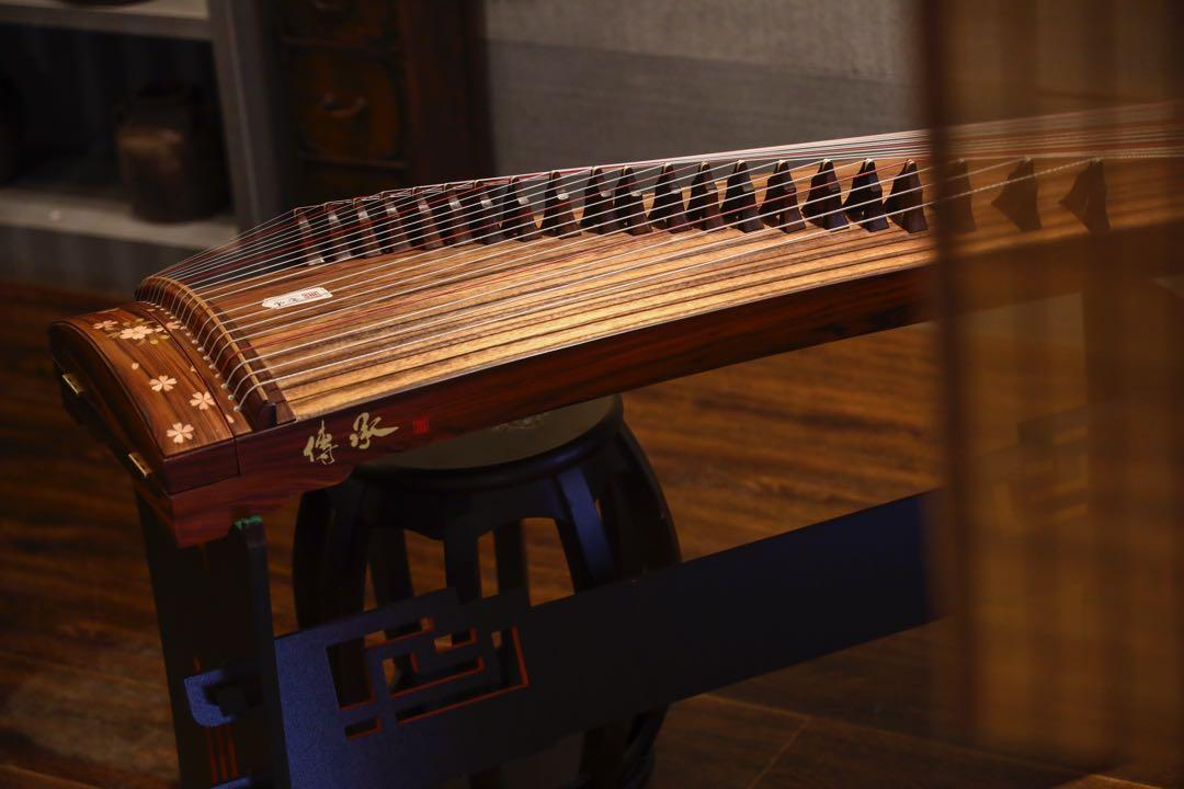 Small 1.3m Guzheng Japanese Design Cherry Blossom Guzheng, Hobbies