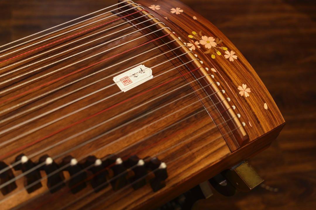 Small 1.3m Guzheng Japanese Design Cherry Blossom Guzheng, Hobbies