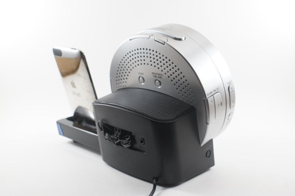 Sony Dream Machine ICFCD3iP CD Player Alarm Clock Radio w iPod Dock