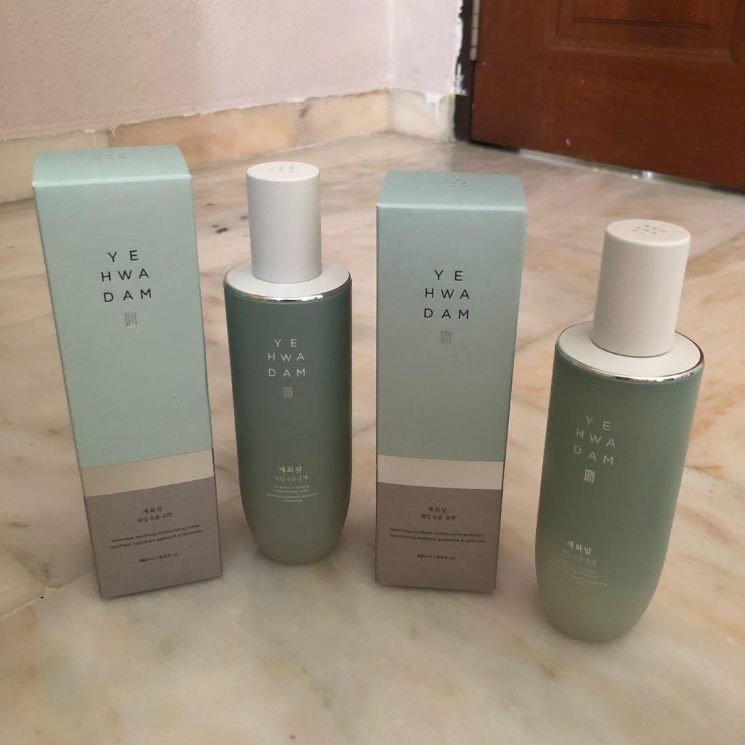 The Face Shop Yehwadam Artemisia Soothing Moisturizing Toner 180ml