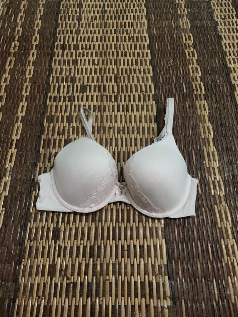 🆕Victoria's Secret bra 34C, Women's Fashion, Tops, Sleeveless on